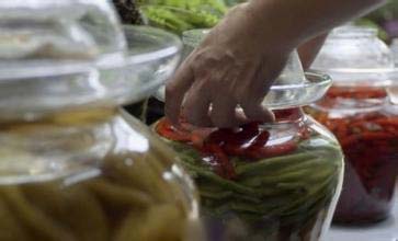 重庆泡菜泡椒的制作方法，顺琪食品给您介绍制作要诀